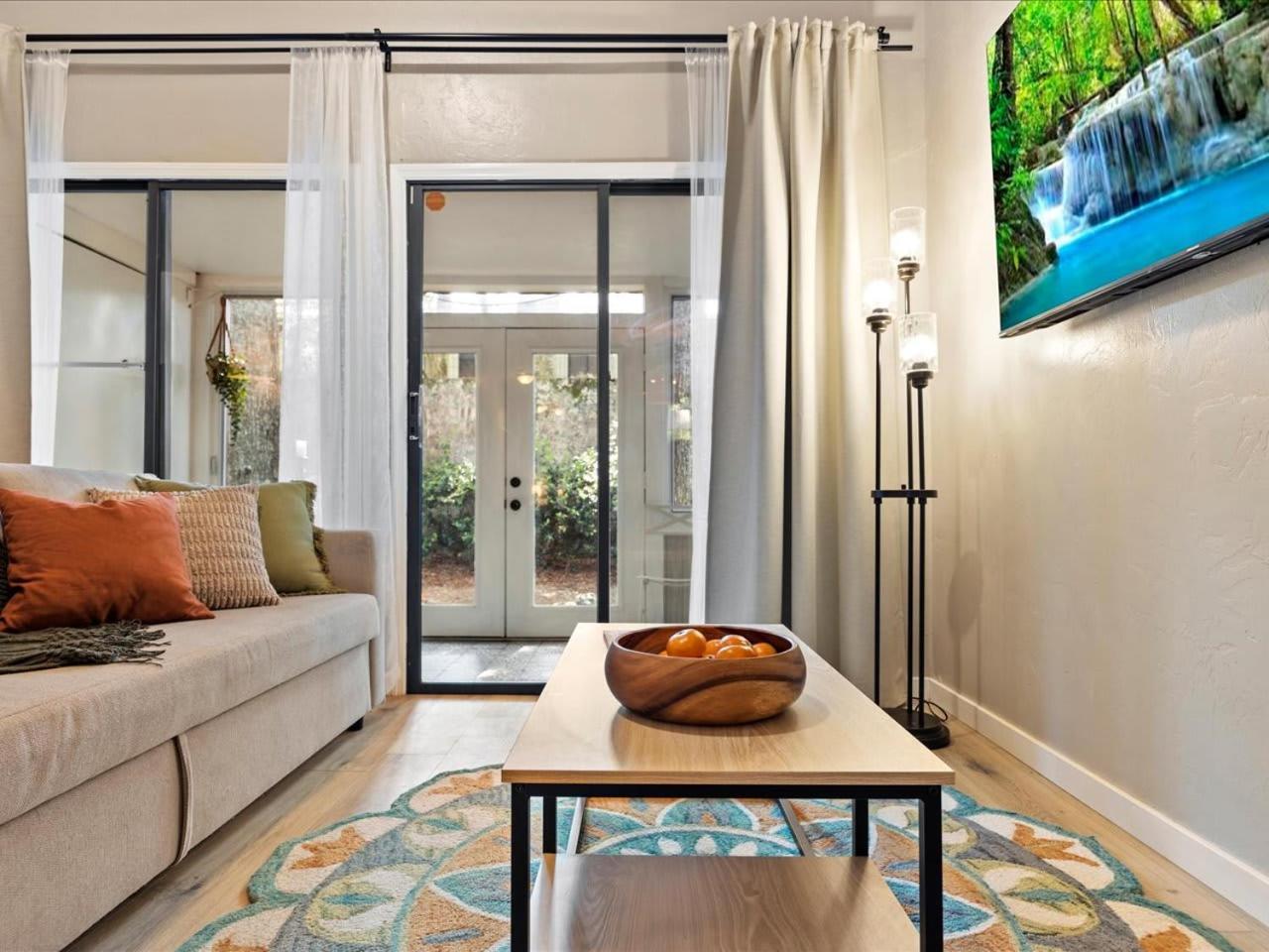 Artist'S Tower Townhome Just Renovated W Loft Gainesville Ngoại thất bức ảnh