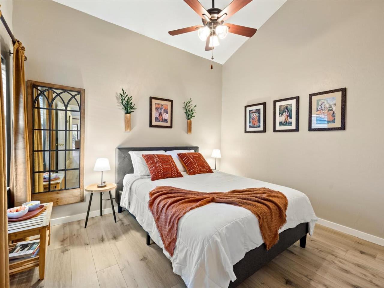Artist'S Tower Townhome Just Renovated W Loft Gainesville Ngoại thất bức ảnh