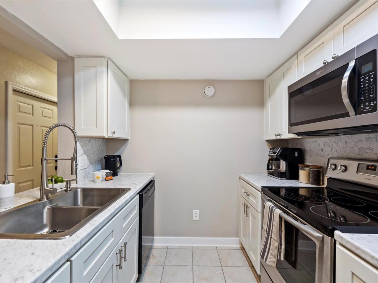 Artist'S Tower Townhome Just Renovated W Loft Gainesville Ngoại thất bức ảnh