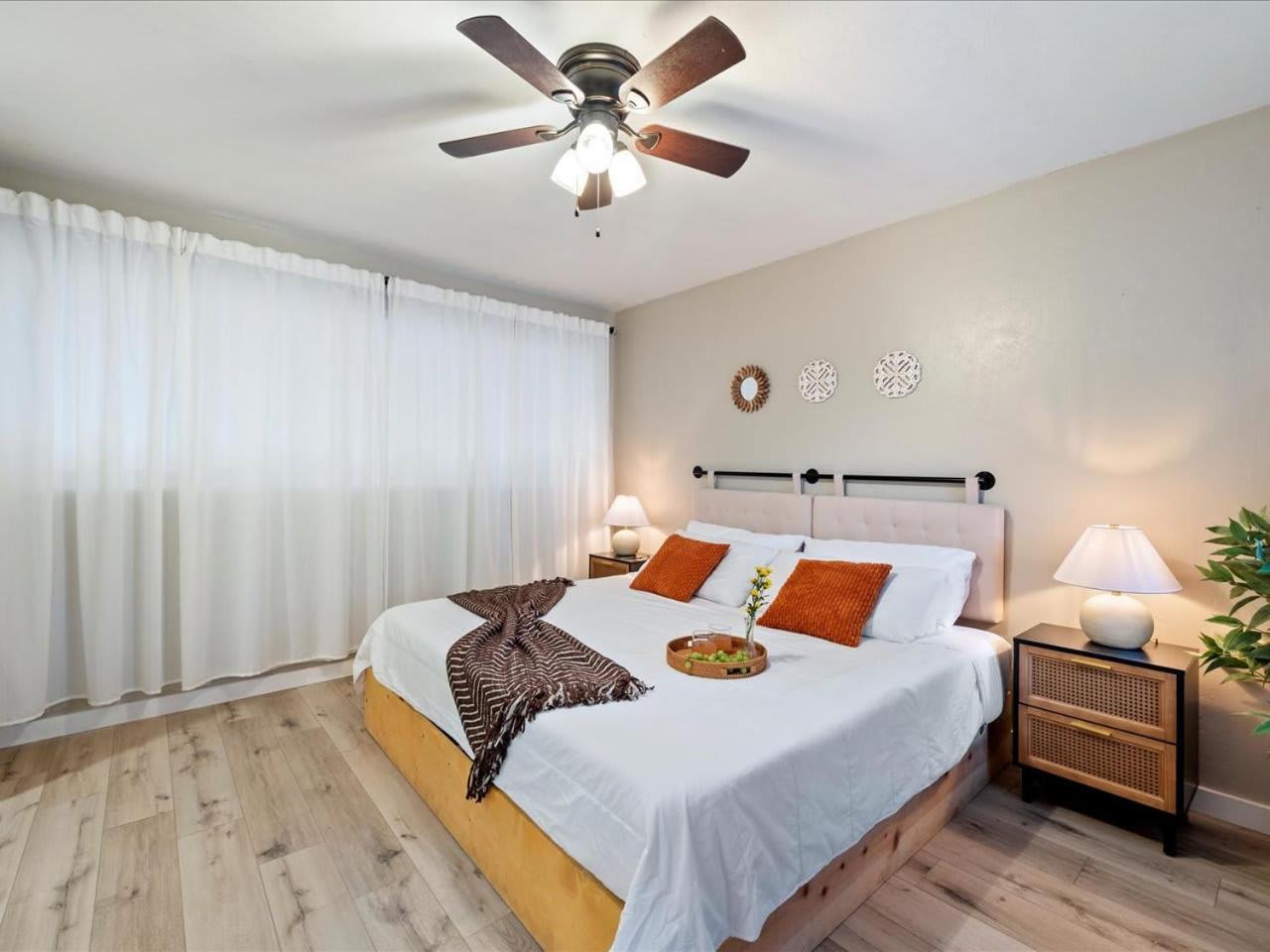 Artist'S Tower Townhome Just Renovated W Loft Gainesville Ngoại thất bức ảnh