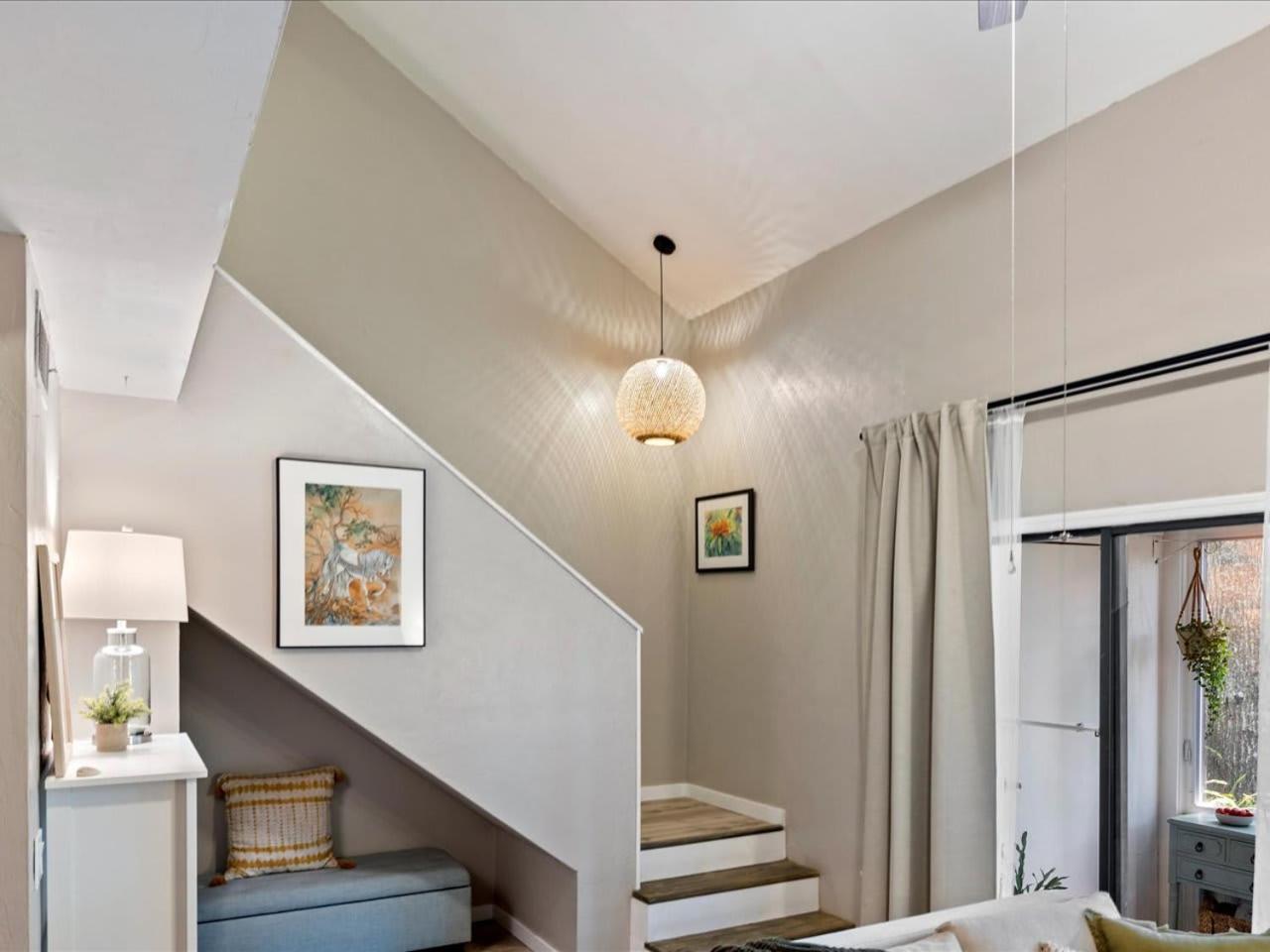Artist'S Tower Townhome Just Renovated W Loft Gainesville Ngoại thất bức ảnh