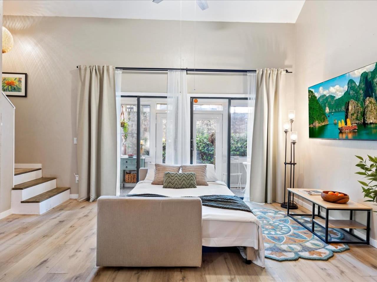 Artist'S Tower Townhome Just Renovated W Loft Gainesville Ngoại thất bức ảnh